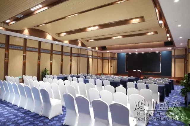 所有會(huì)議家具都經(jīng)過高溫高壓蒸煮、氣干、蒸汽窒干燥。