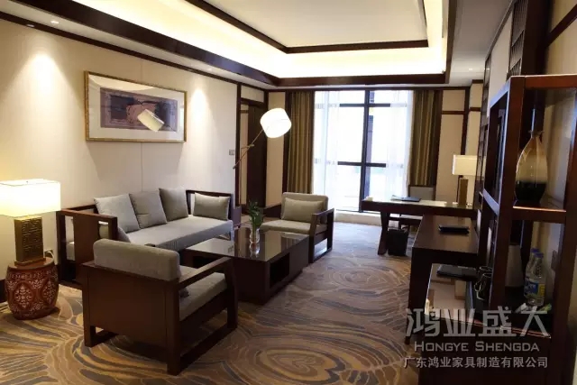 細(xì)致的做工、厚實(shí)的造型