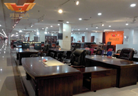 職員辦公桌椅、會(huì)議桌椅批發(fā)哪買？要定做辦公桌椅，求辦公家具供應(yīng)商！